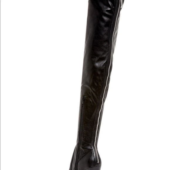 Black Leather Aldo Heel Boots - Picture 4 of 10